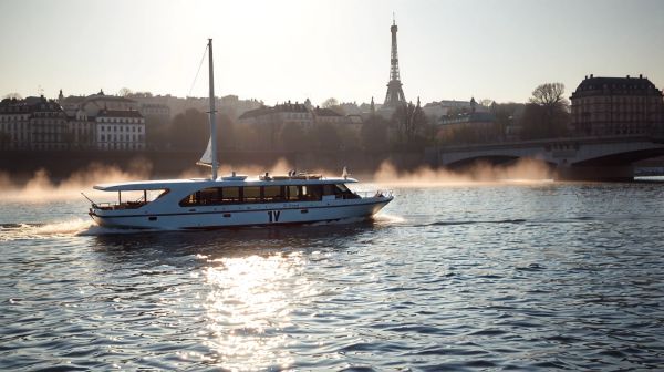 Bateaux parisiens : naviguez à la découverte de Paris en croisière